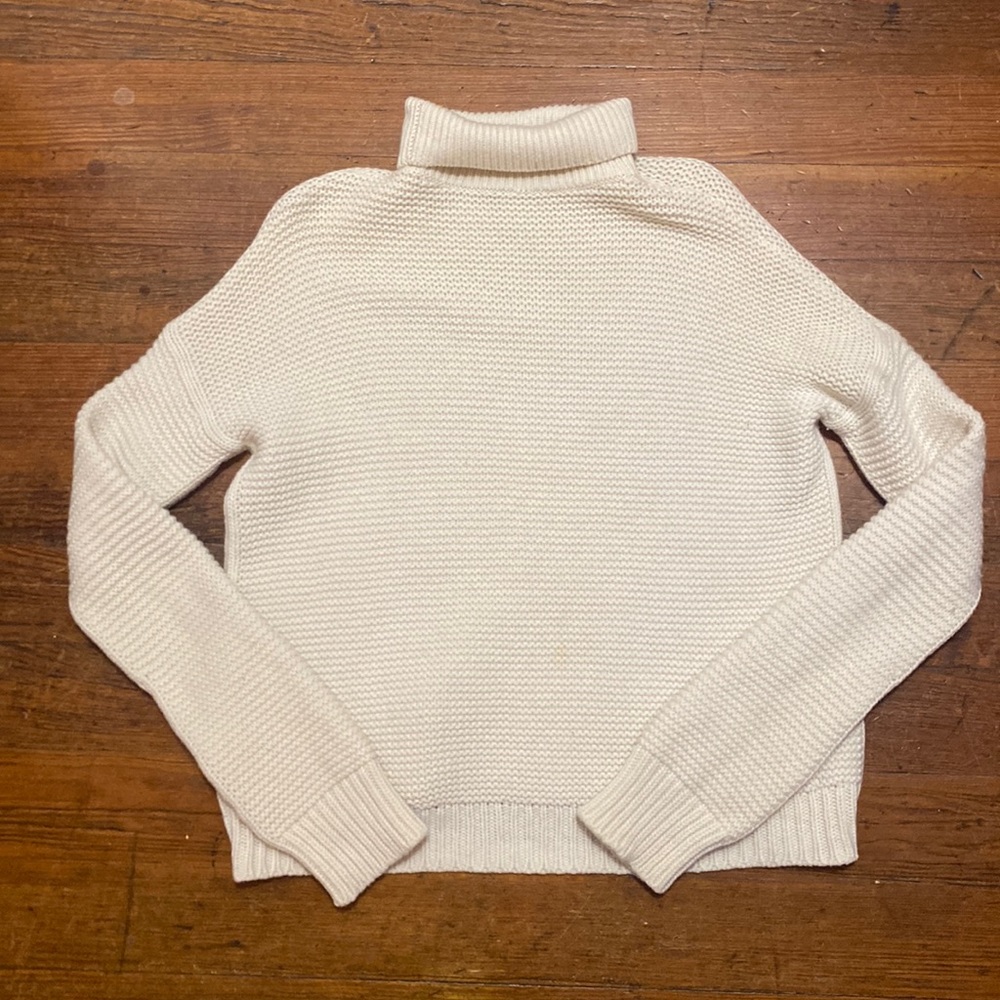 Vince Cashmere Turtleneck Sweater #294N - Picture 2 of 3